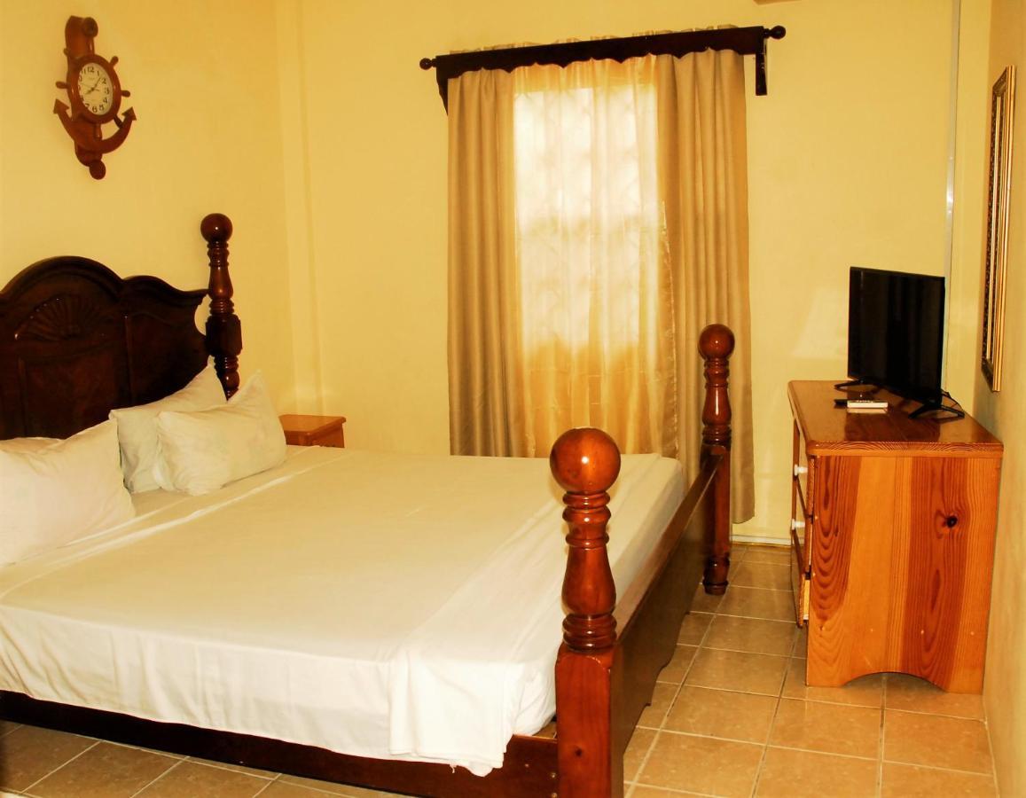 Rich View Hotel Кингстаун Екстериор снимка